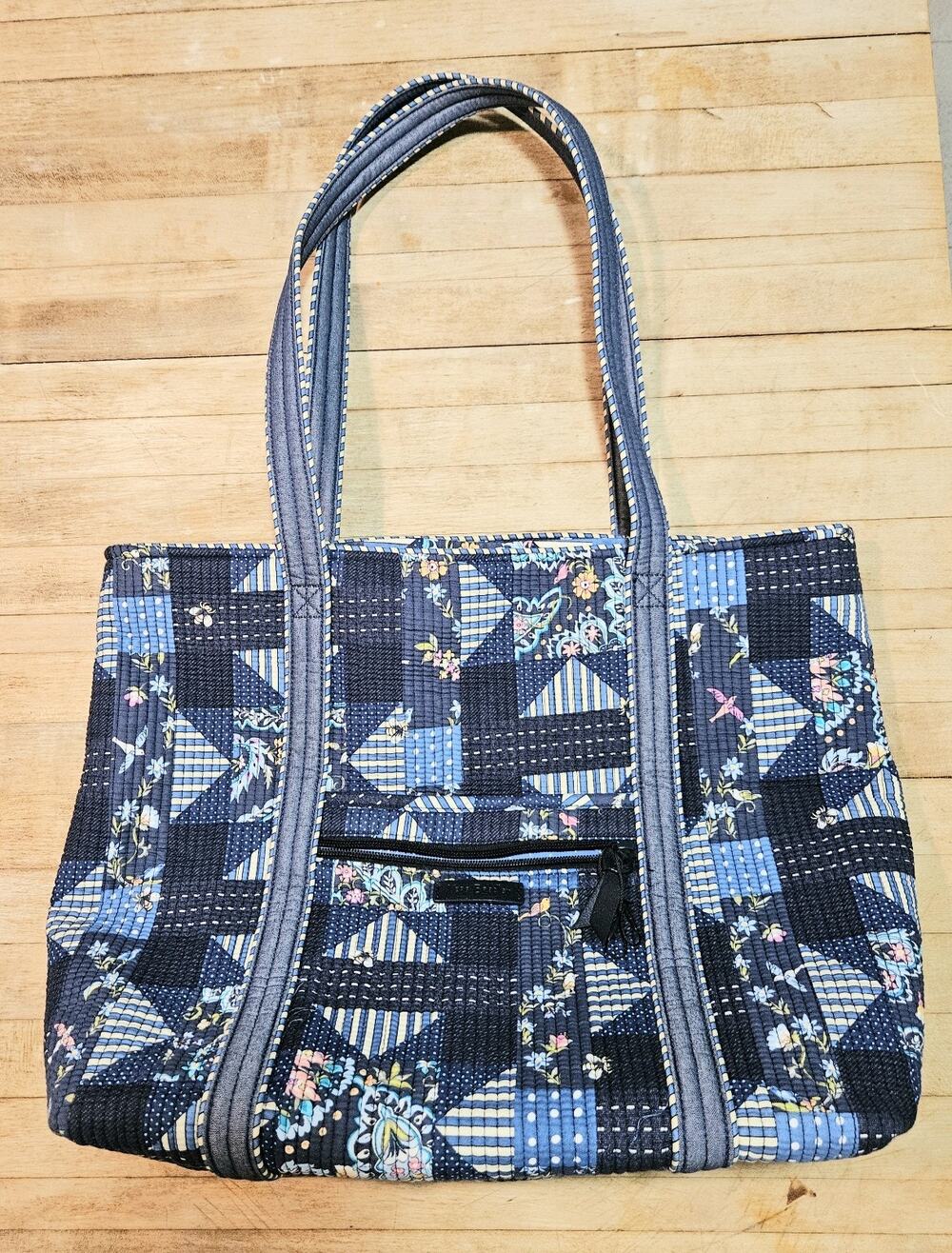 Vera Bradley PERSISTENCE PATCHWORK Vera Tote Retired Pattern NWOT, RARE And HTF